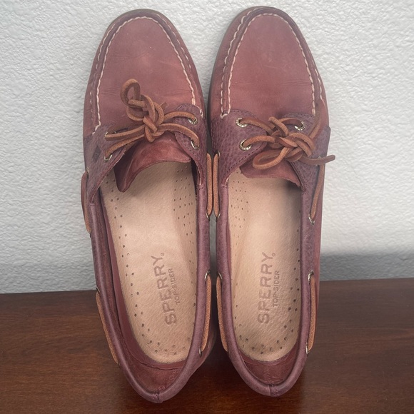 Sperry Women’s Burgundy Leather Tonal Boat Shoes Size 9.5 - Picture 4 of 9